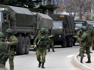 Rusiya Krıma daha 30 hərbi texnika yeritdi