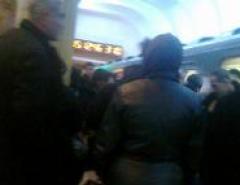 Bakı metrosunda qatarlar tuneldə dayandı