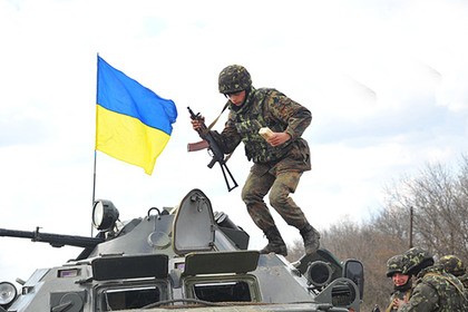 Separatçılar Ukraynanın hərbi hissəsinə hücum ediblər