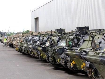 NATO yüzlərlə tankı Rusiyaya göndərdi-Video