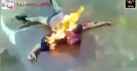 İŞİD-çini belə yandırdılar-Video/23+