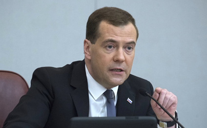 Medvedev İrəvana gəlir