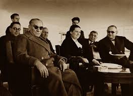 Atatürkün heç yerdə görülməyən Fotoları – VİDEO