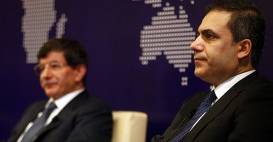Davudoğlu: Diplomatları Hakan Fidan xilas etdi