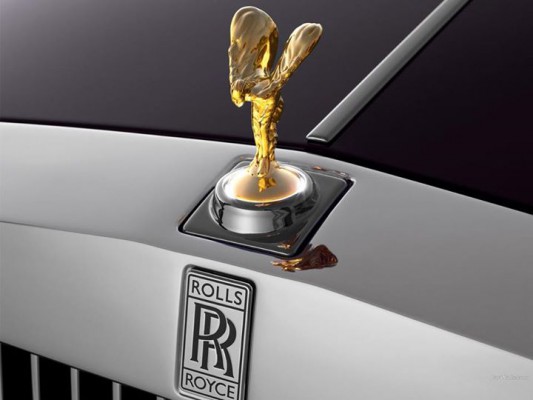 “Rolls-Royce” şirkəti Bakıda ilk salonunu açıb