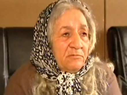 Evləri soyan 70 yaşlı qadın-Video