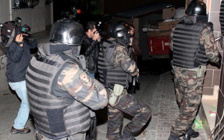26 polis həbs edildi – Video