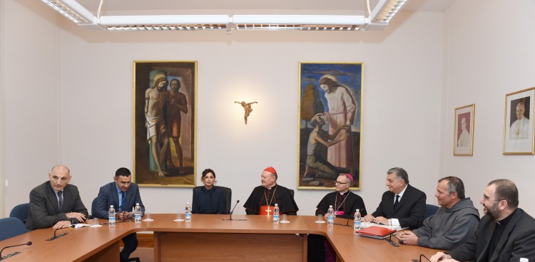 Mehriban Əliyeva Vatikanda mədəniyyət naziri ilə görüşdü