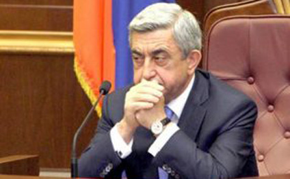 “Ermənistan demokratik inkişaf yolunda geriyə gedir”