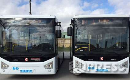 Paytaxta yeni sərnişin avtobusları gətirilidi-Foto