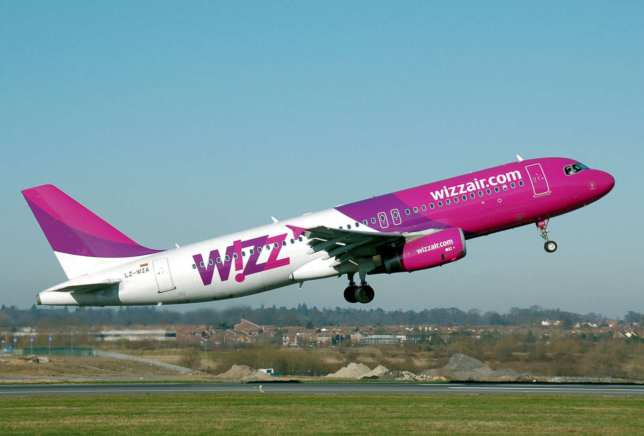 “Wizz Air” Bakıdan uçuşları təxirə saldı