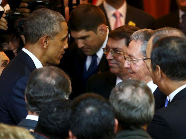 Obama ilə Kuba liderinin səmimi münasibəti diqqət çəkdi