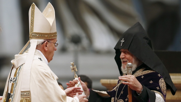 Papanın “erməni” jestinin səbəbi Vatikanın gizli tarixçəsində – Araşdırma