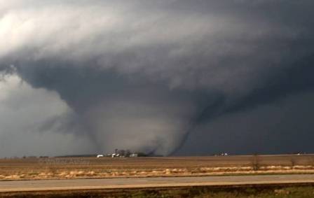 ABŞ-da güclü tornado-Video