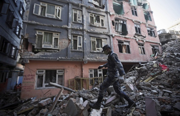Nepalda xəsarət alanların sayı 16 min nəfəri ötüb