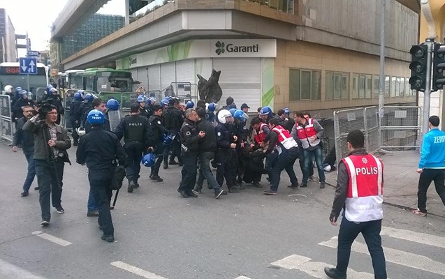 “Taksim”də polislə nümayişçilər arasında toqquşma-Video