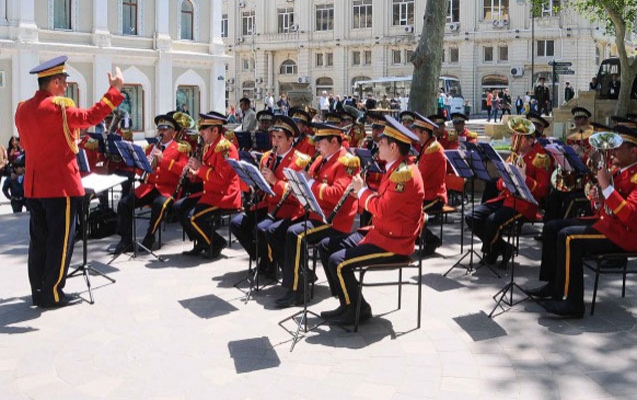 “Tarqovı”da Silahlı Qüvvələr orkestri konsert verib