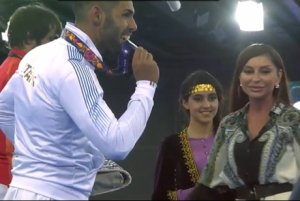 İkinci qızıl medalımızı Mehriban Əliyeva təqdim etdi-Foto