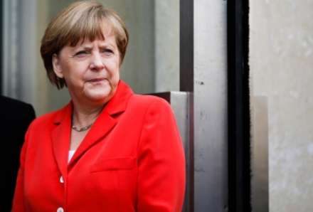 Merkel böyük təhlükələri açıqladı