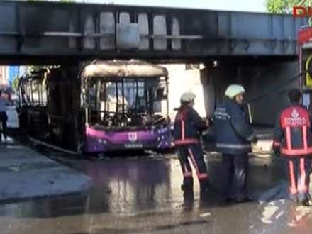 İstanbulda avtobus partladı-Video