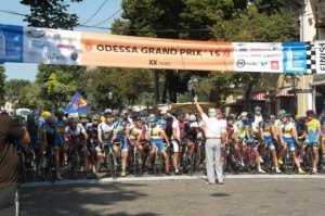 Saakaşvili Azərbaycan velosipedçilərini Odessaya çağırdı