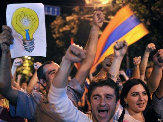 Ermənistanda elektrik enerjisi bahalaşdı