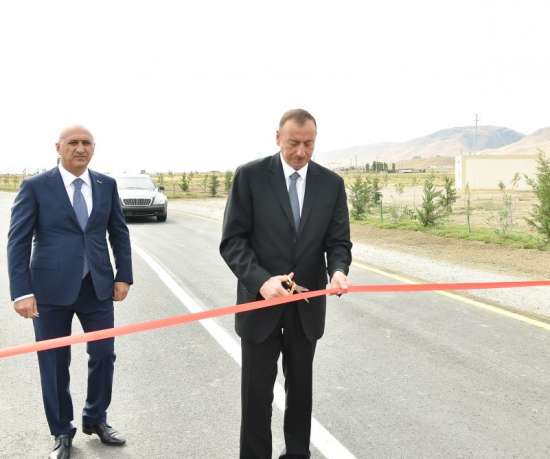 İlham Əliyev avtomobil yolunun açılışında iştirak etdi