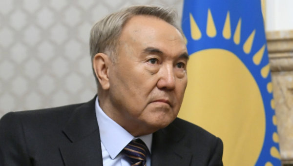 Nazarbayev Kommunist partiyasını ləğv etdi