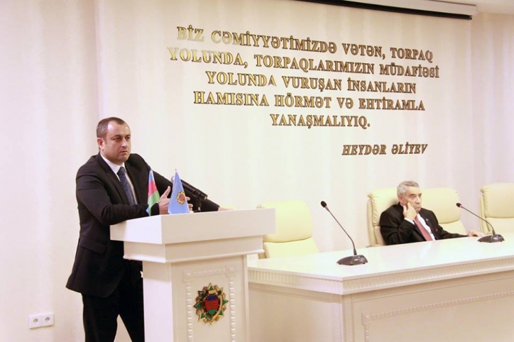 Adil Əliyev rus icmasının nümayəndələri ilə görüşüb-Foto