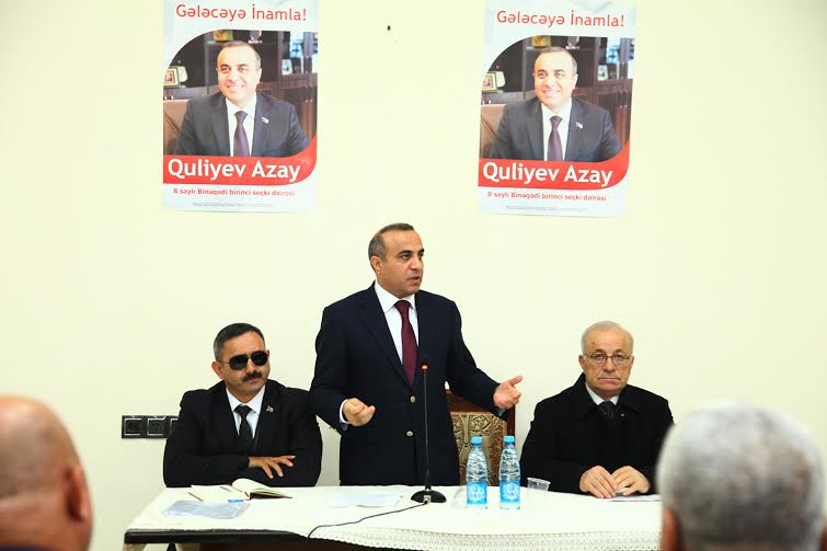 Azay Quliyev Qarabaq muharibesi veteranlari, elilleri ile gorusub