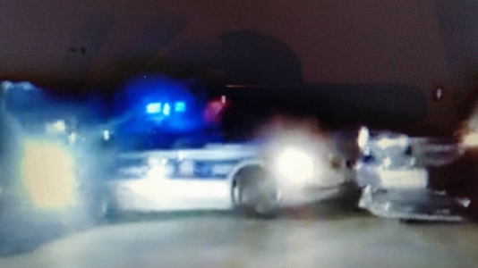 «Miqalkalı» maşının sürücüsü yol polisinə «Yol ver» dedi, aləm qarışdı – Video