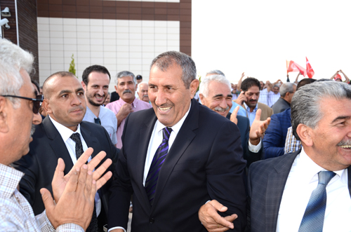 Türkiyə parlamentinə o məşhur göyçəli seçildi – Nurəddin Aras HDP-nin səsini böldü