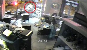 Terrorçular kafeyə belə hücum etdi – Parisdə – VİDEO