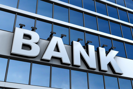 Banklar sürətlə bağlanır – Əhaliyə xeyri var, ya ziyanı?