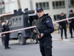 Türkiyə polisi iki kamikadze tutdu
