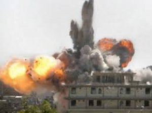 Rusiya qırıcıları Hələbi bombaladı, 18 dinc sakin öldü