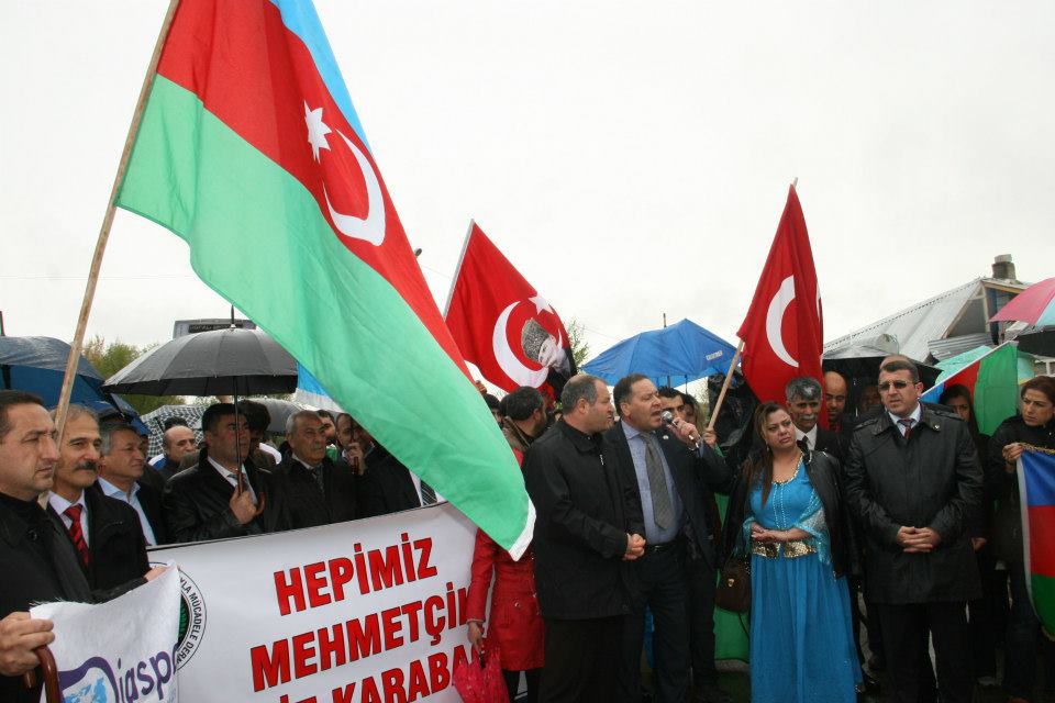Azərbaycanin diaspora nümayəndələri Gürcüstanda həbs edildilər- “Gürcülər erməniləri seçdilər”
