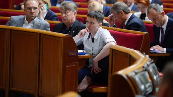 Savçenko ilk dəfə parlamentdə – Foto