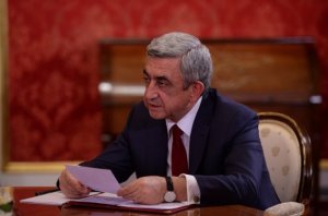 Sarkisyan Yerevandakı qiyamçılara müraciət etdi