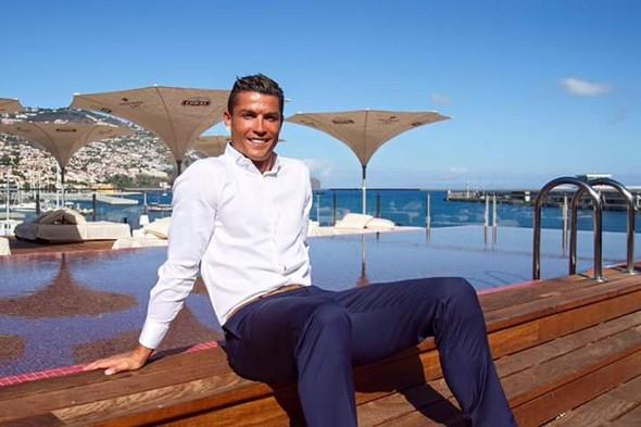 Bu da Ronaldonun oteli – Fotolar