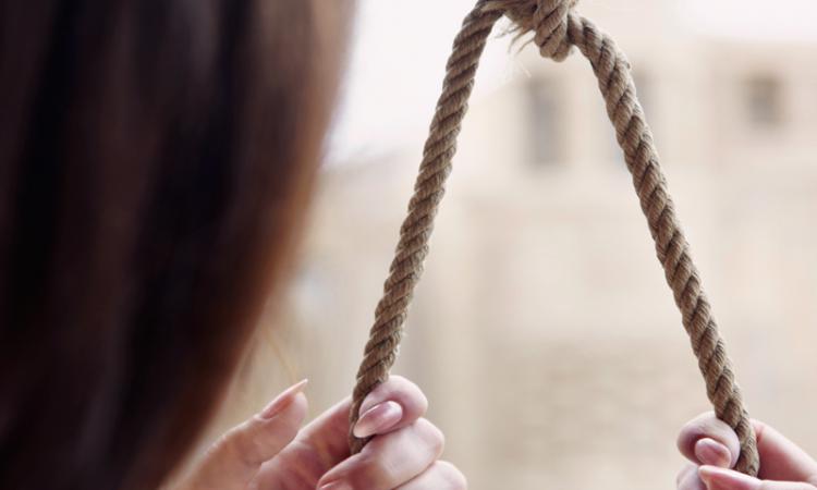 15 yaşlı qız intihar etdi – Daşkəsəndə