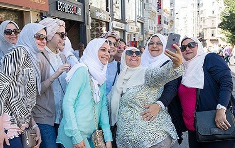 Ərəb turistlərin Azərbaycana axın etməsinin səbəbi AÇIQLANDI