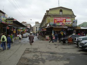 Peterburqda azərbaycanlıların bazarında yenə atışma oldu
