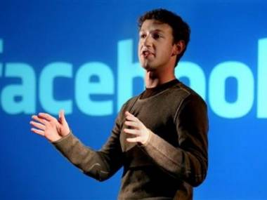 Mark Zukerberqin Facebook hesabını sındıran görün kim çıxdı