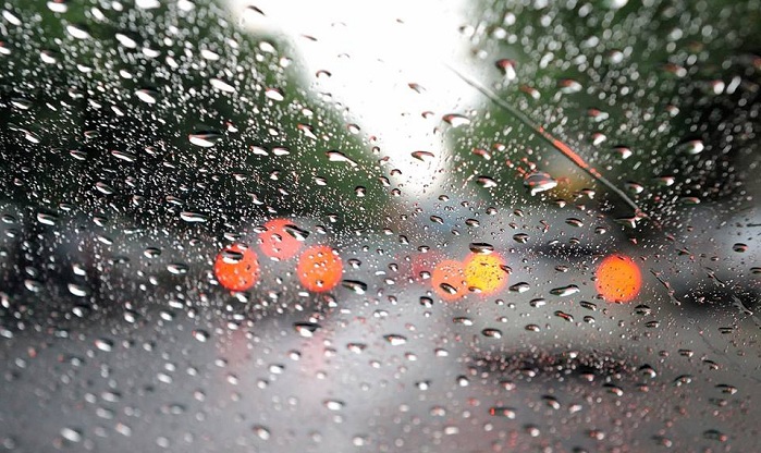 Yağış səbəbindən taksi qiymətləri kəskin bahalaşdı