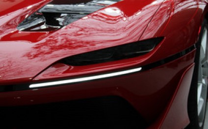 “Ferrari” şirkəti 2,66 milyon dollarlıq eksklüziv superkar istehsal edib – FOTO