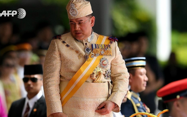 Malayziyada yeni kral taxta çıxıb
