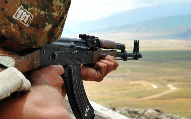 Azərbaycan ordusunun mövqeləri atəşə tutuldu, bir hərbçi yaralandı – VİDEO