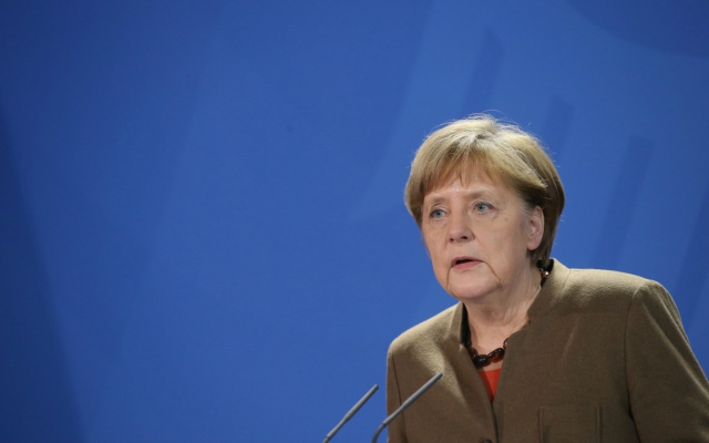 Merkel qaçqınlara dair Aİ-Türkiyə razılaşmasını şərh edib