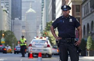 ABŞ polisi dinc sakinlərə qənim kəsilib